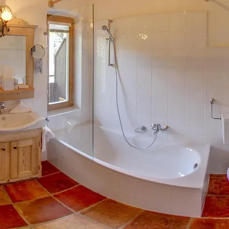 Serviced Licht 4* Kitzbuhel